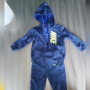 Nike jogger set